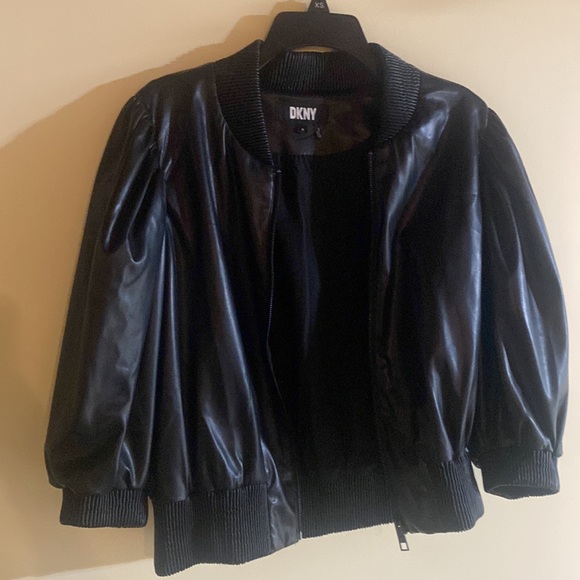 Faux leather jacket very soft wore once - Picture 4 of 4